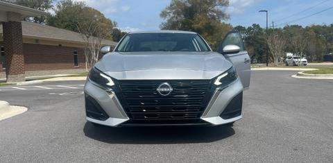 Nissan Altima 2023