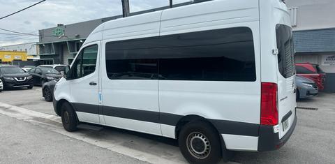 Mercedes-Benz Sprinter 2024
