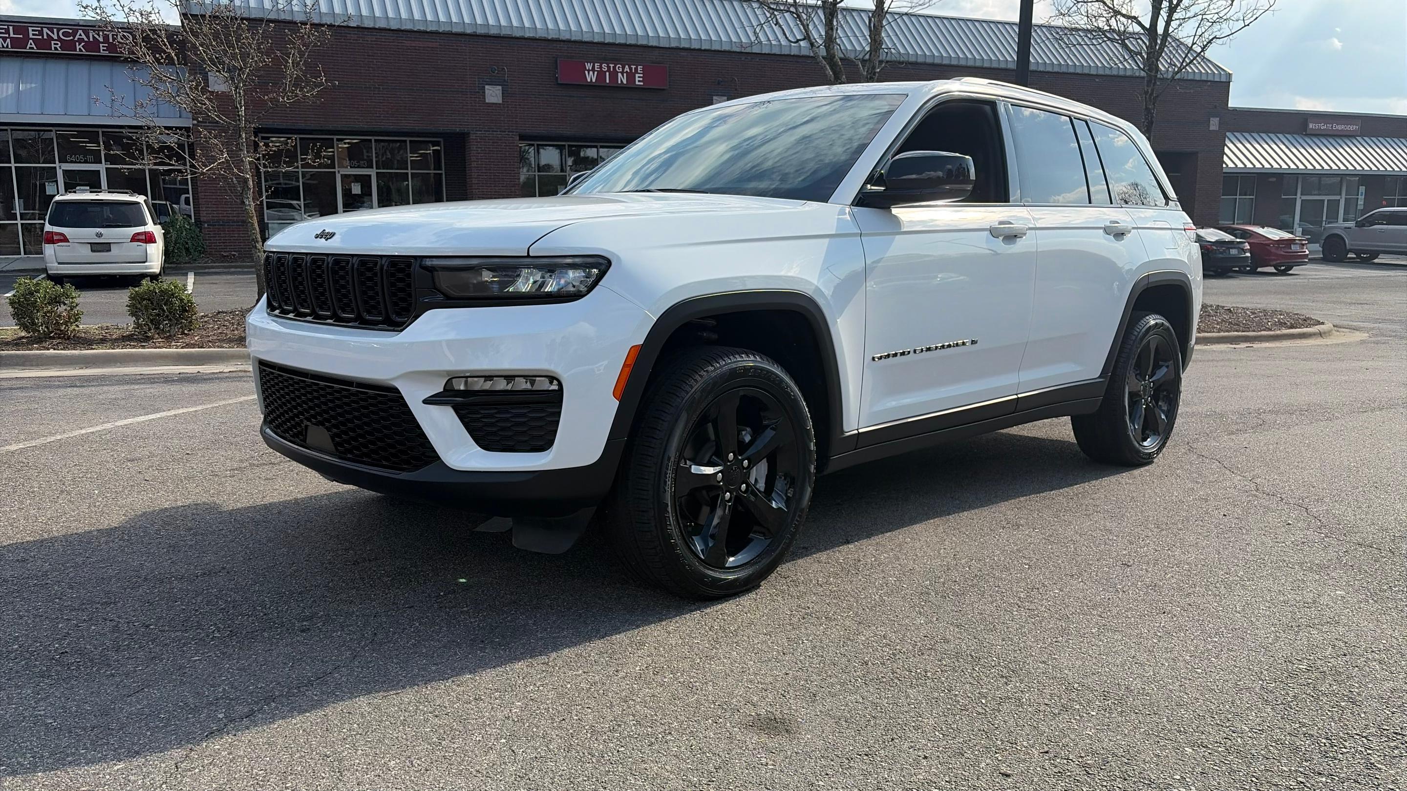 Jeep Grand Cherokee 2024 in Raleigh, NC