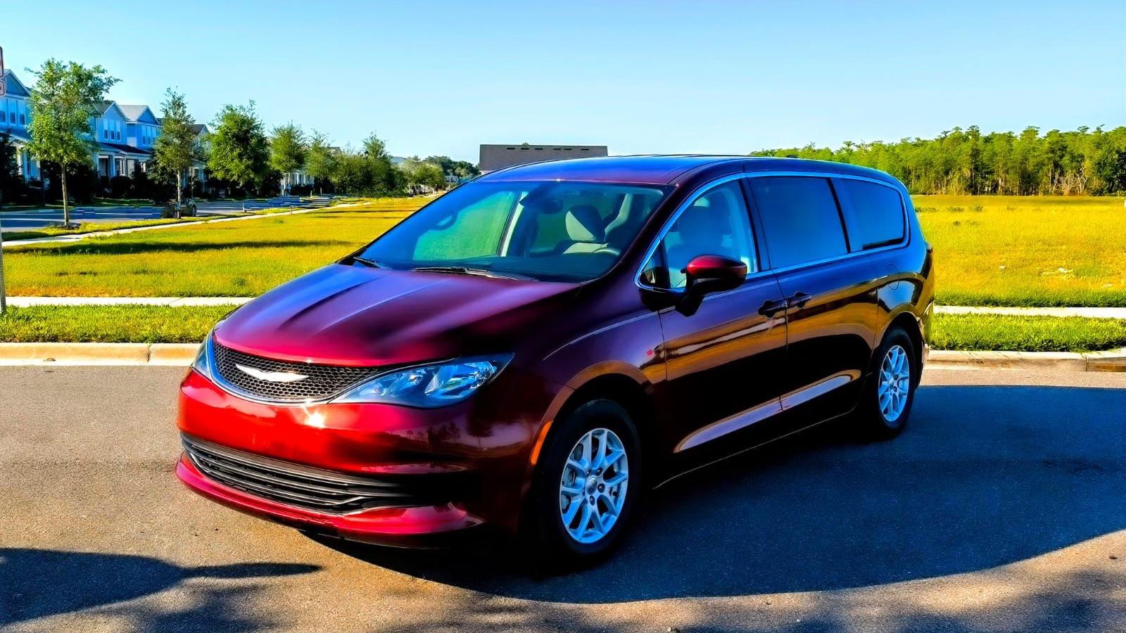 Chrysler Pacifica 2017 in Winter Garden, FL