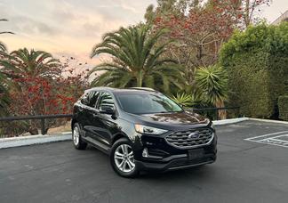 Ford Edge car
