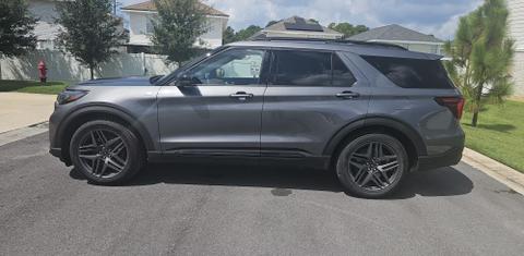 Ford Explorer 2025