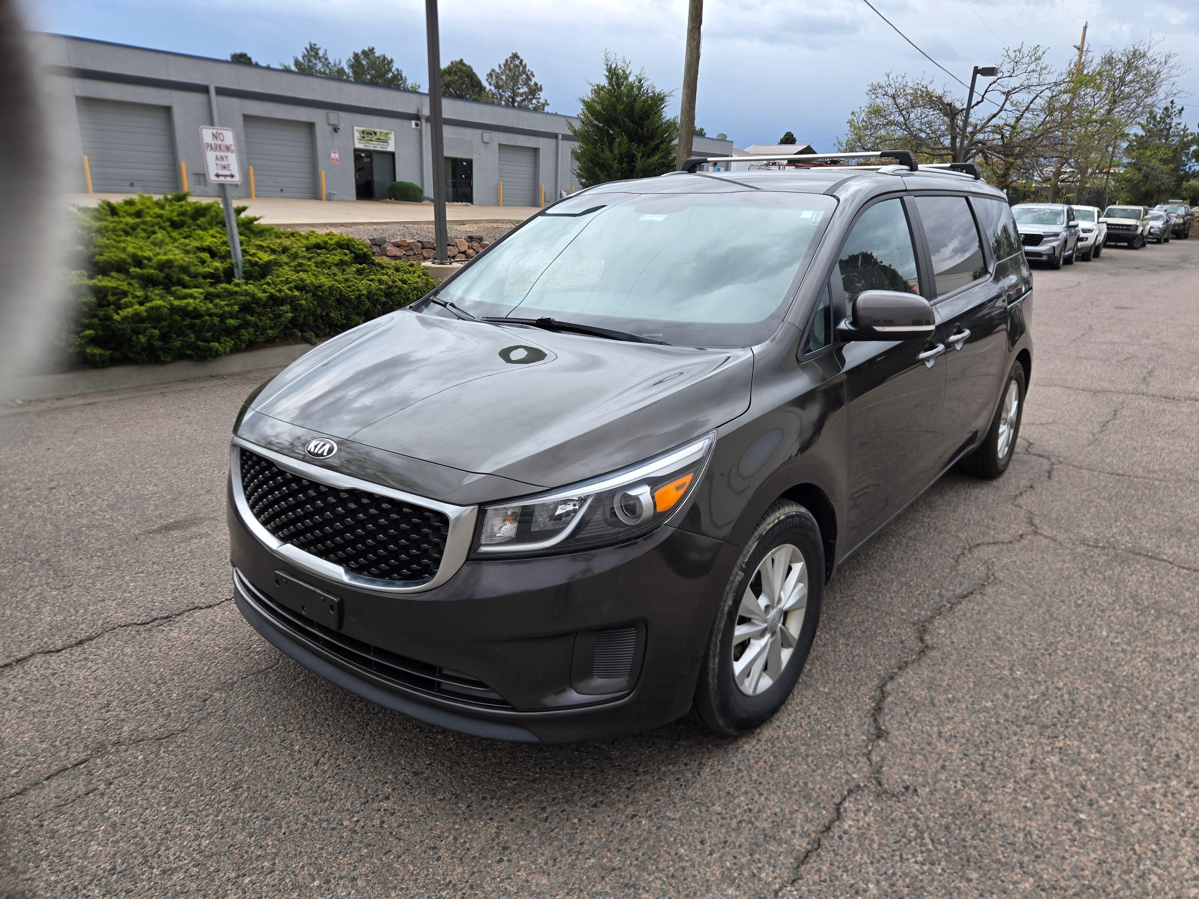 Kia Sedona 2016 in Aurora, CO