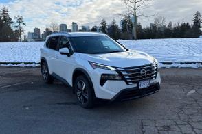 Nissan Rogue car