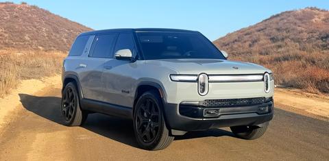 Rivian R1S 2025