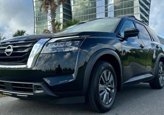 Nissan Pathfinder car