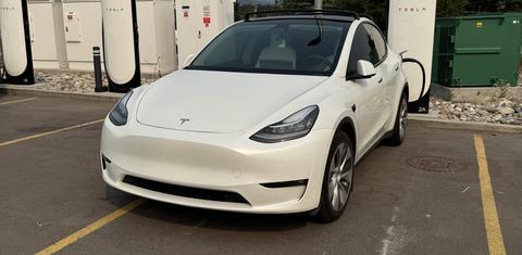 Tesla Model Y 2023