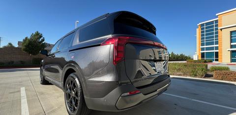 Kia Carnival Hybrid 2025