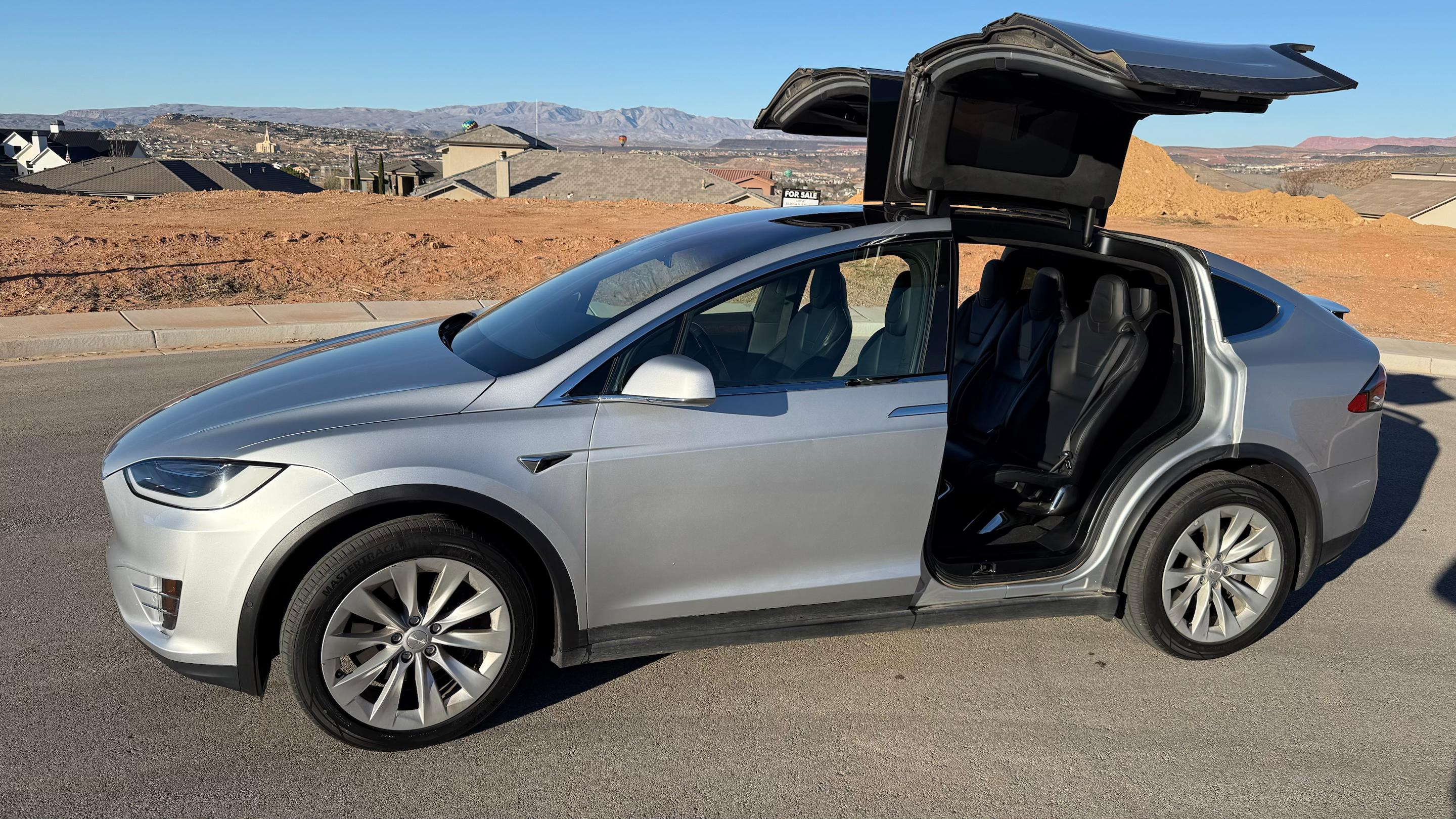 Tesla Model X 2017 in St. George, UT