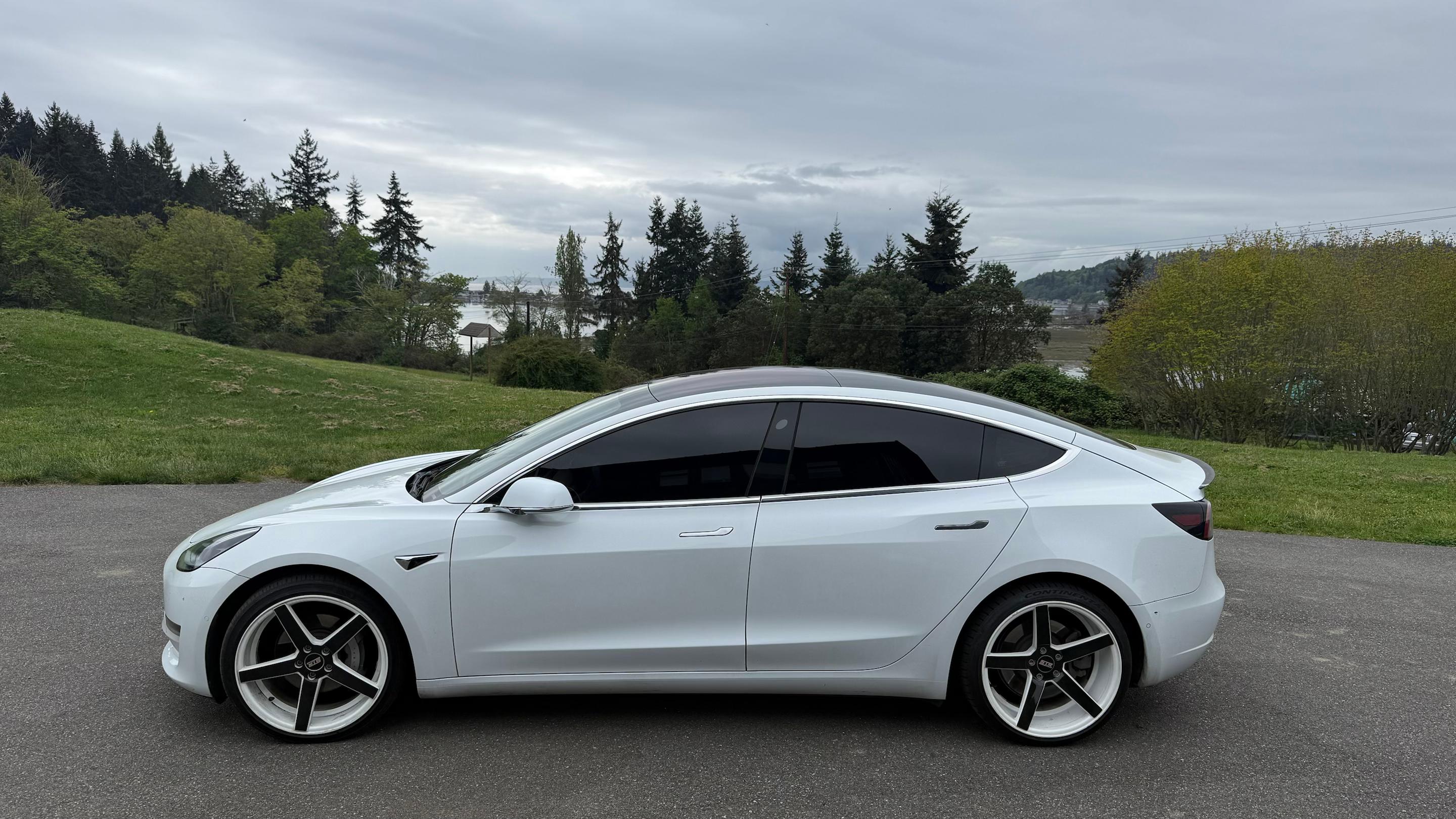 Tesla Model 3 2018 in Clinton, WA