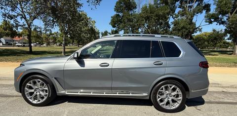 BMW X7 2025
