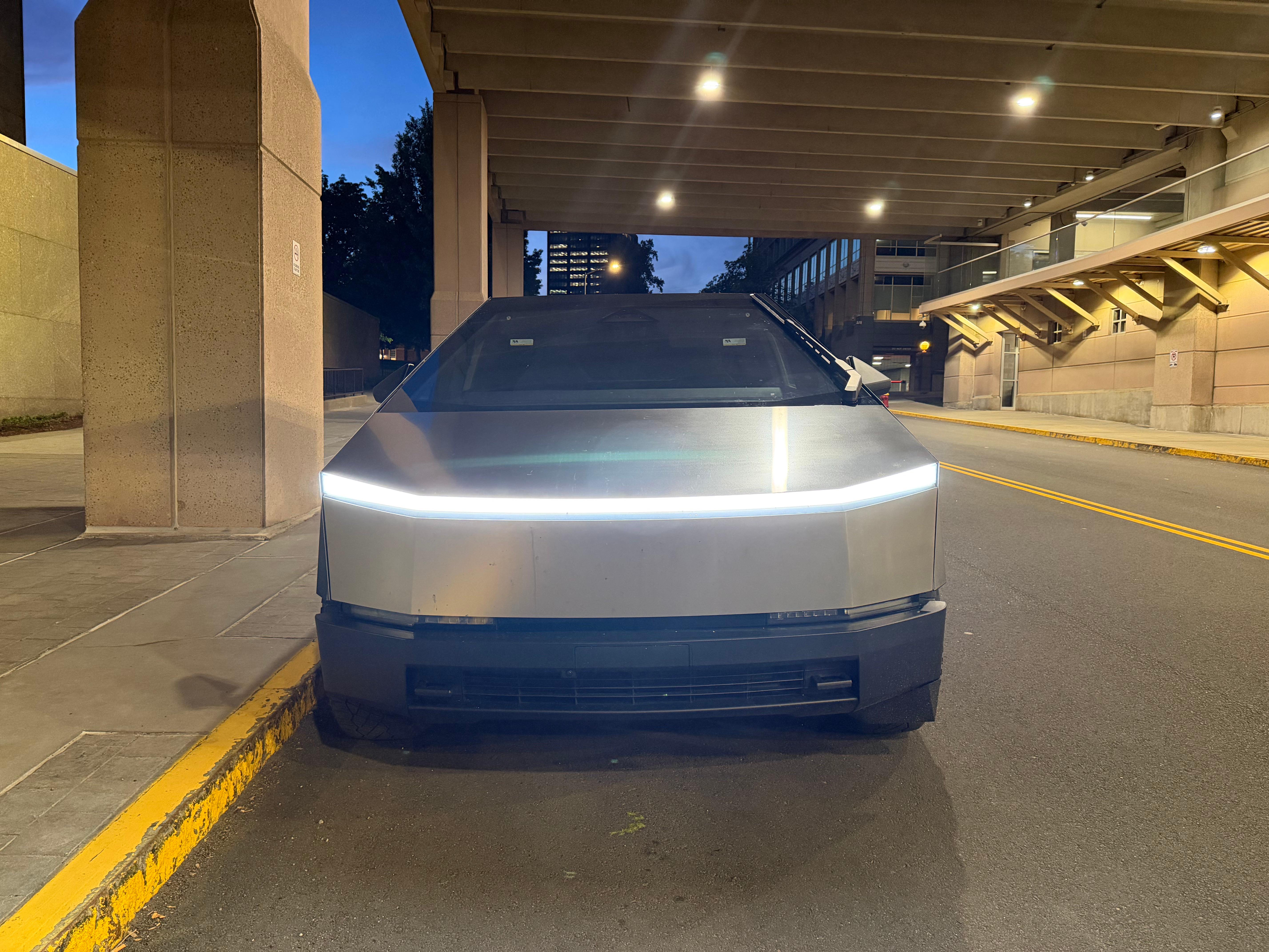Tesla Cybertruck 2024 in Hartford, CT