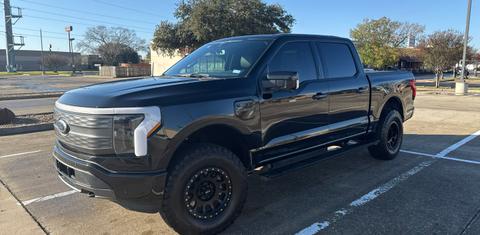 Ford F-150 Lightning 2023