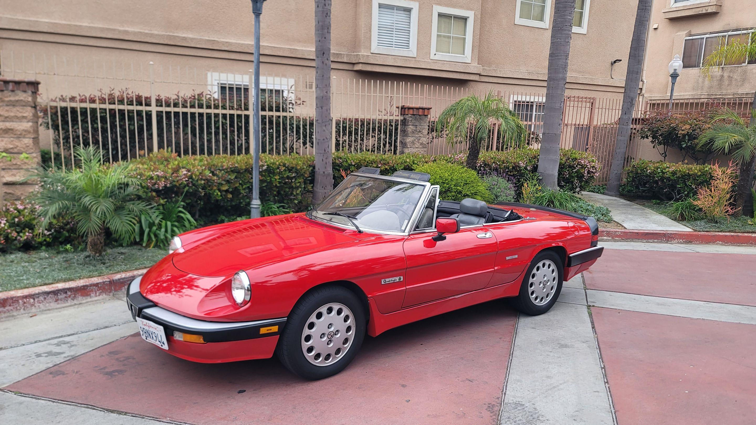 Alfa Romeo Spider Quadrifoglio 1986 rental in Hawthorne, CA by