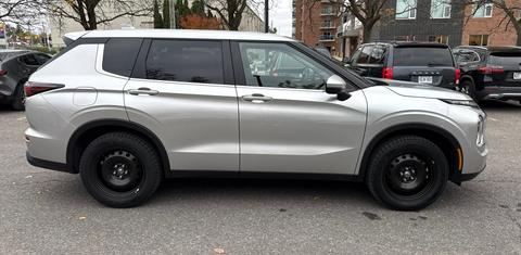 Mitsubishi Outlander 2025