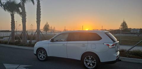 Mitsubishi Outlander 2014