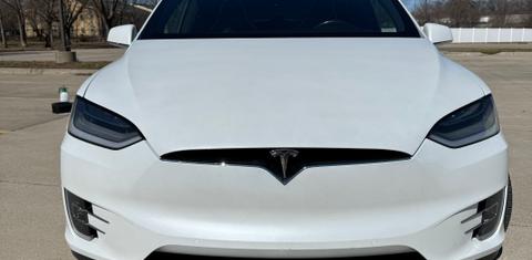 Tesla Model X 2020