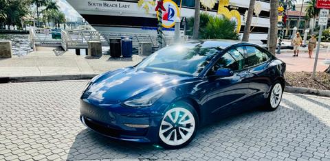 Tesla Model 3 2022