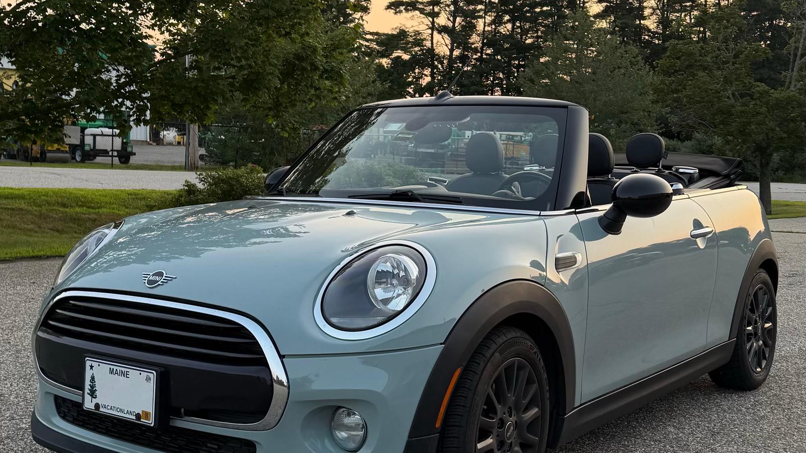 MINI Convertible 2019 in Standish, ME
