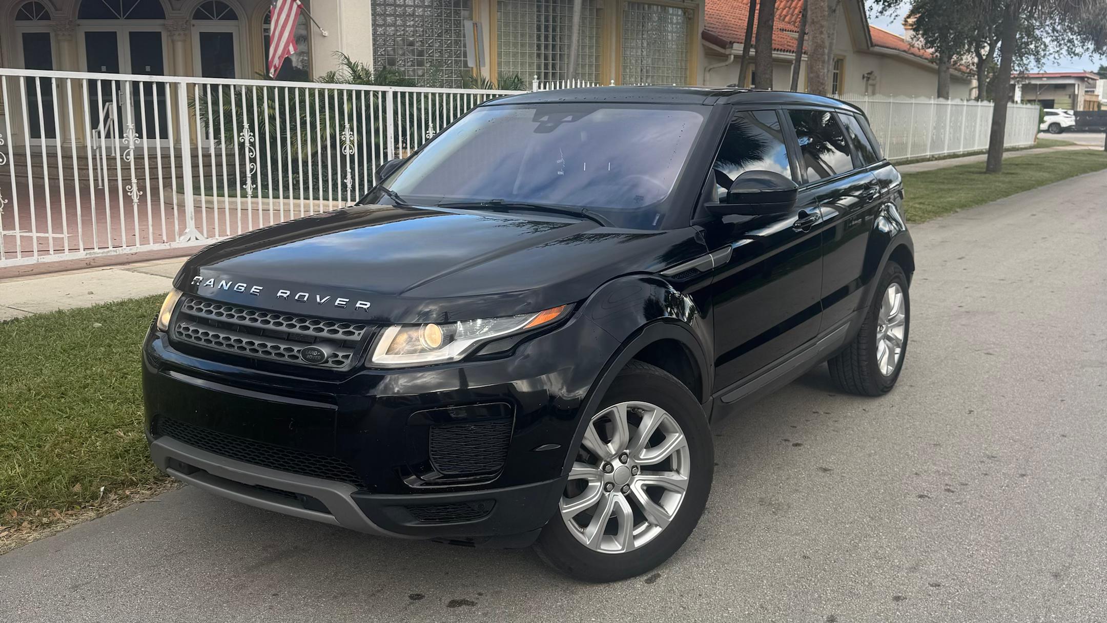 Land Rover Range Rover Evoque 2019 in 