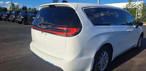 Chrysler Pacifica 2025
