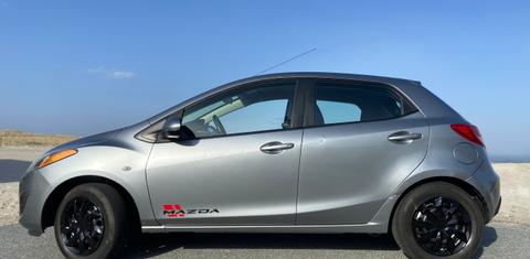 Mazda Mazda2 2013