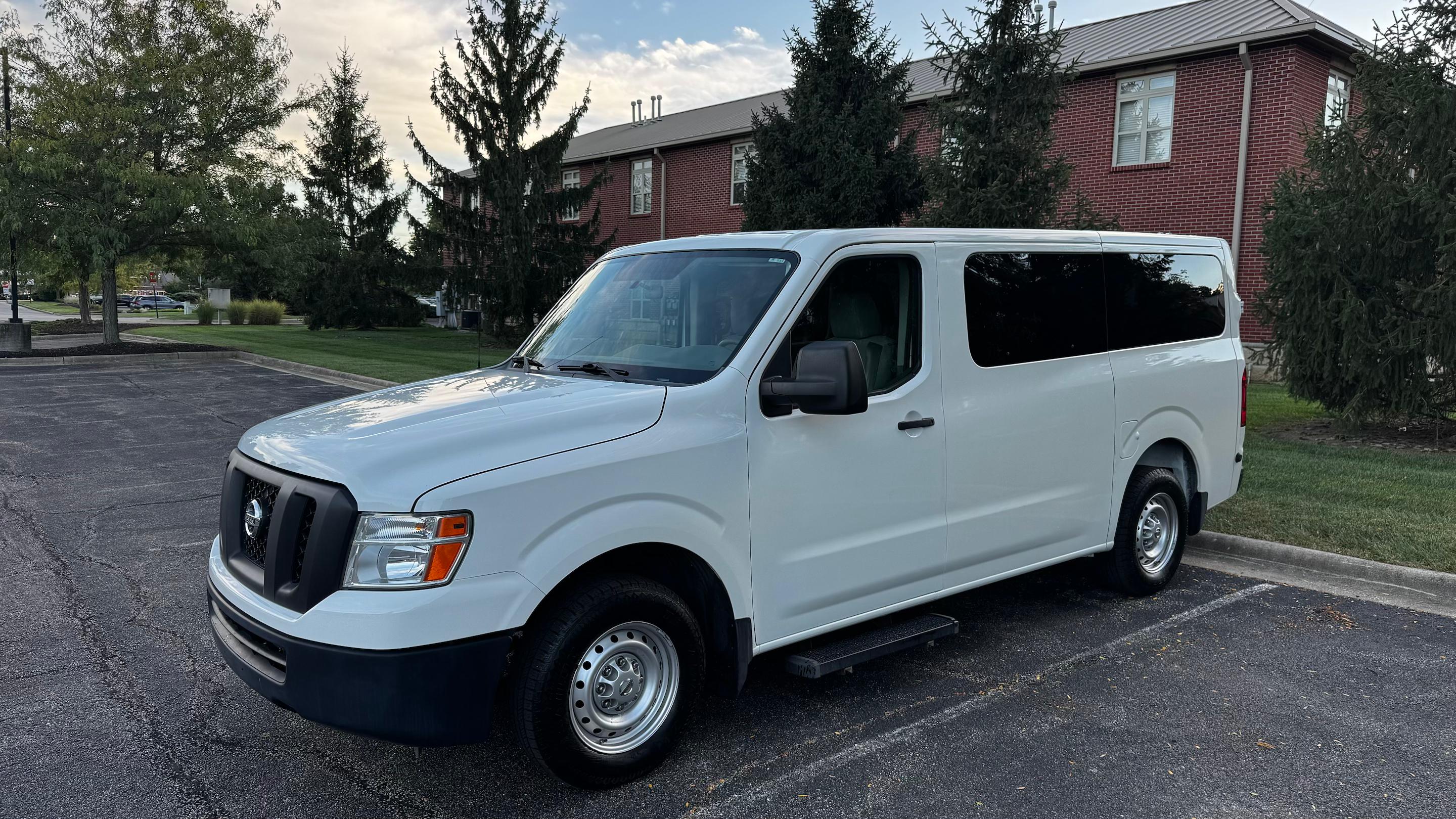 Nissan NV 2016 in Mason, OH