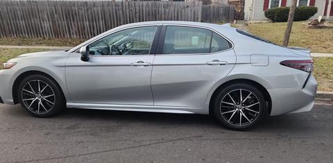 Toyota Camry 2021
