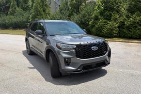 Ford Explorer 2026 in Fairburn