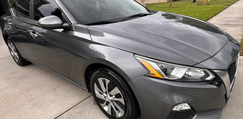 Nissan Altima 2019