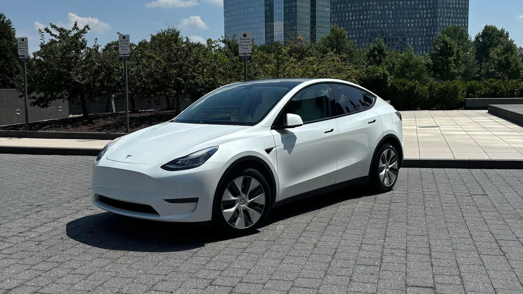 Tesla Model Y 2020 in 
