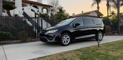 Chrysler Pacifica 2017