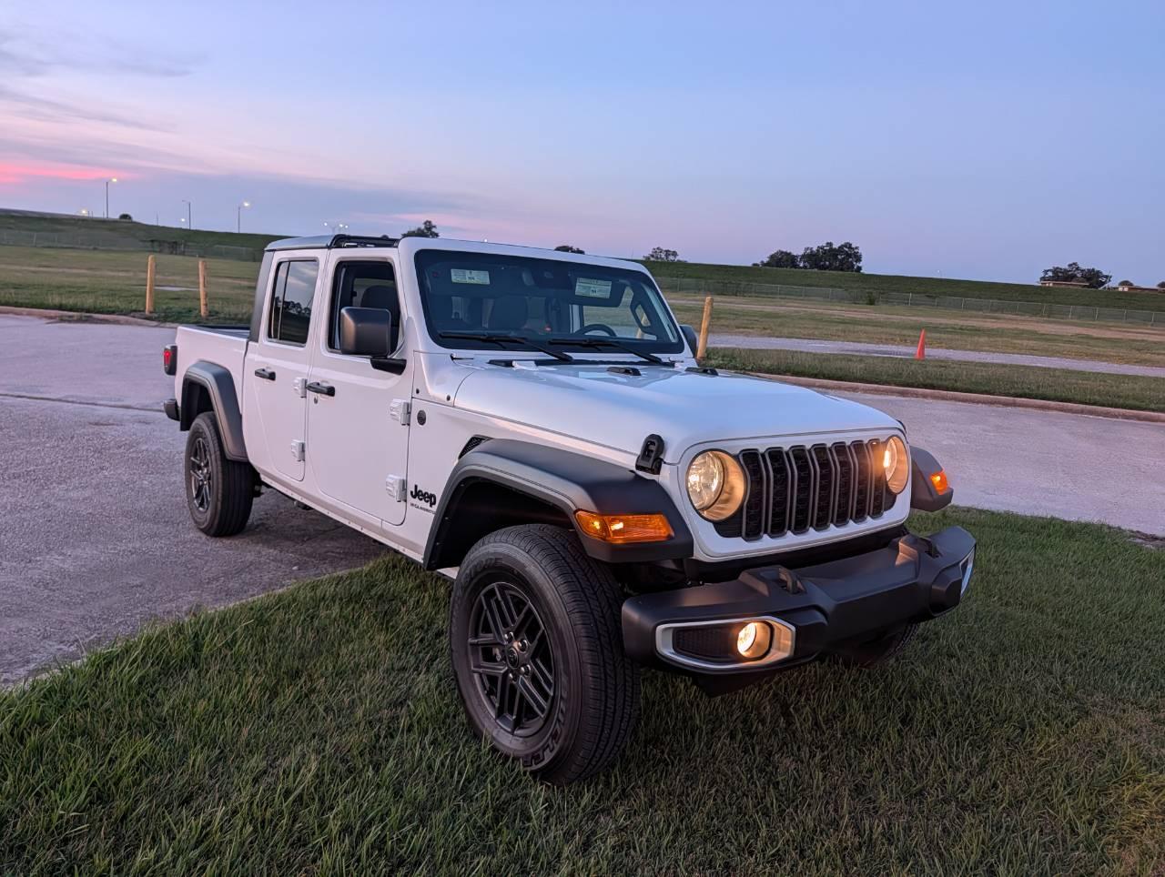 Jeep Gladiator 2025 in New Orleans, LA