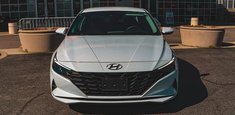 Hyundai Elantra 2022