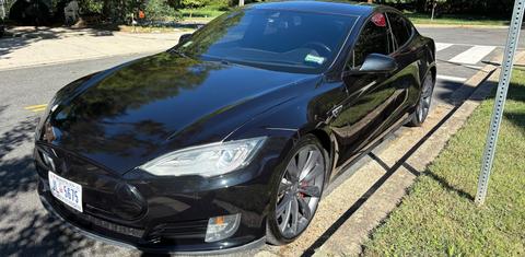 Tesla Model S 2015