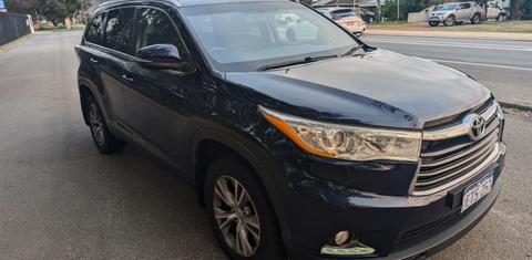 Toyota KLUGER 2015