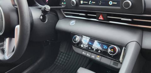 Hyundai Elantra 2023
