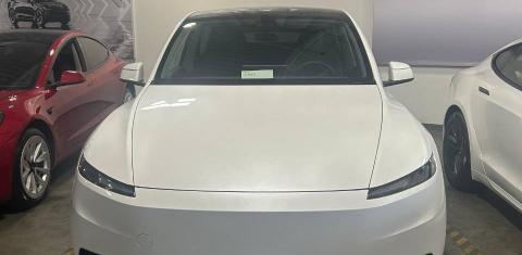 Tesla Model Y 2026