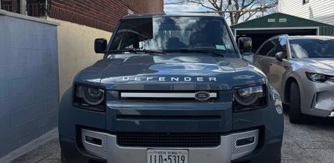 Land Rover Defender 2024