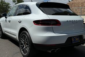 Porsche Macan car