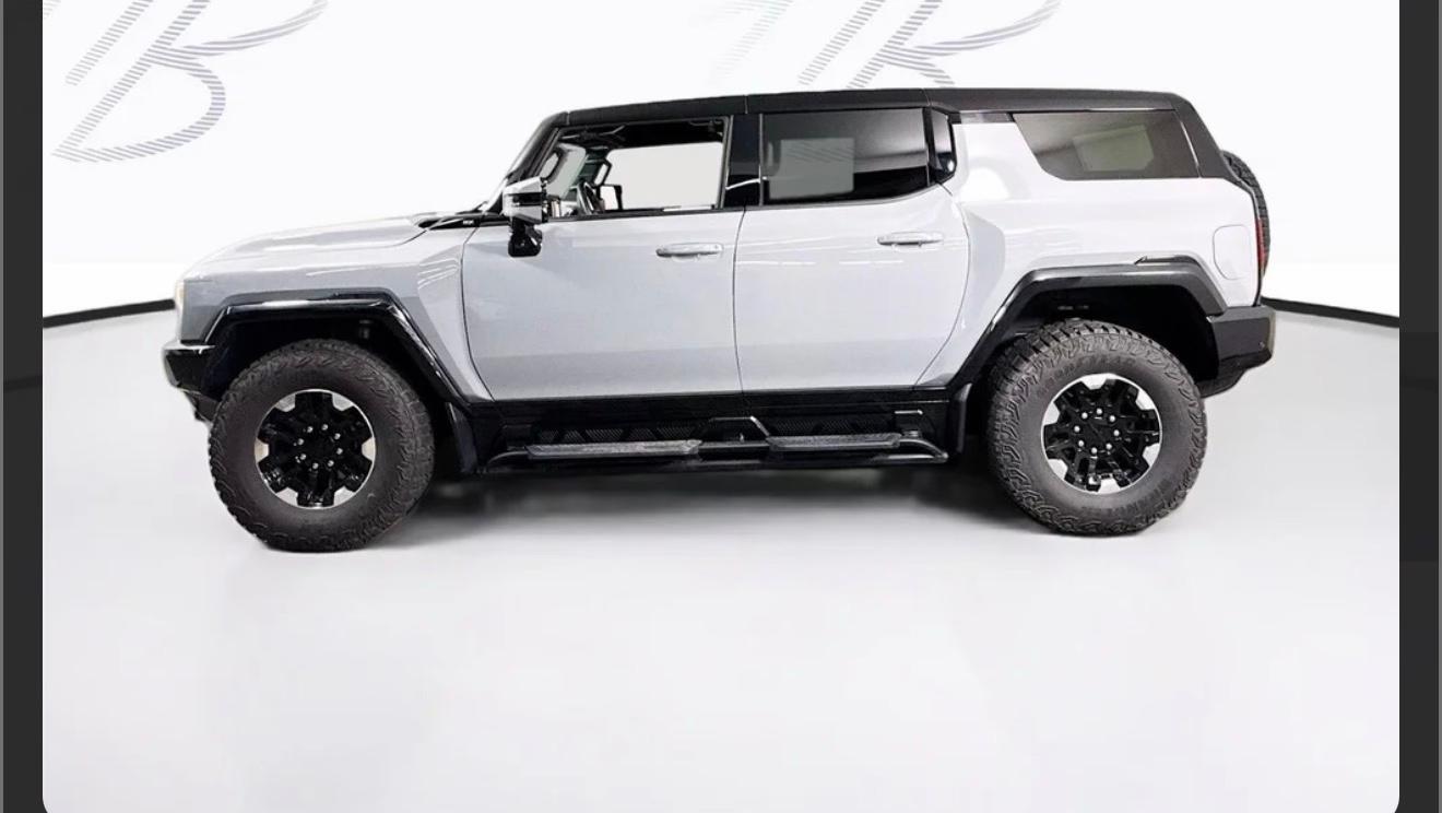 GMC HUMMER EV SUV 2024 in 