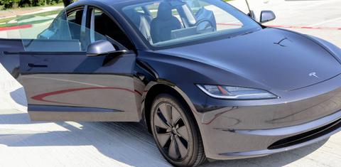 Tesla Model 3 2025