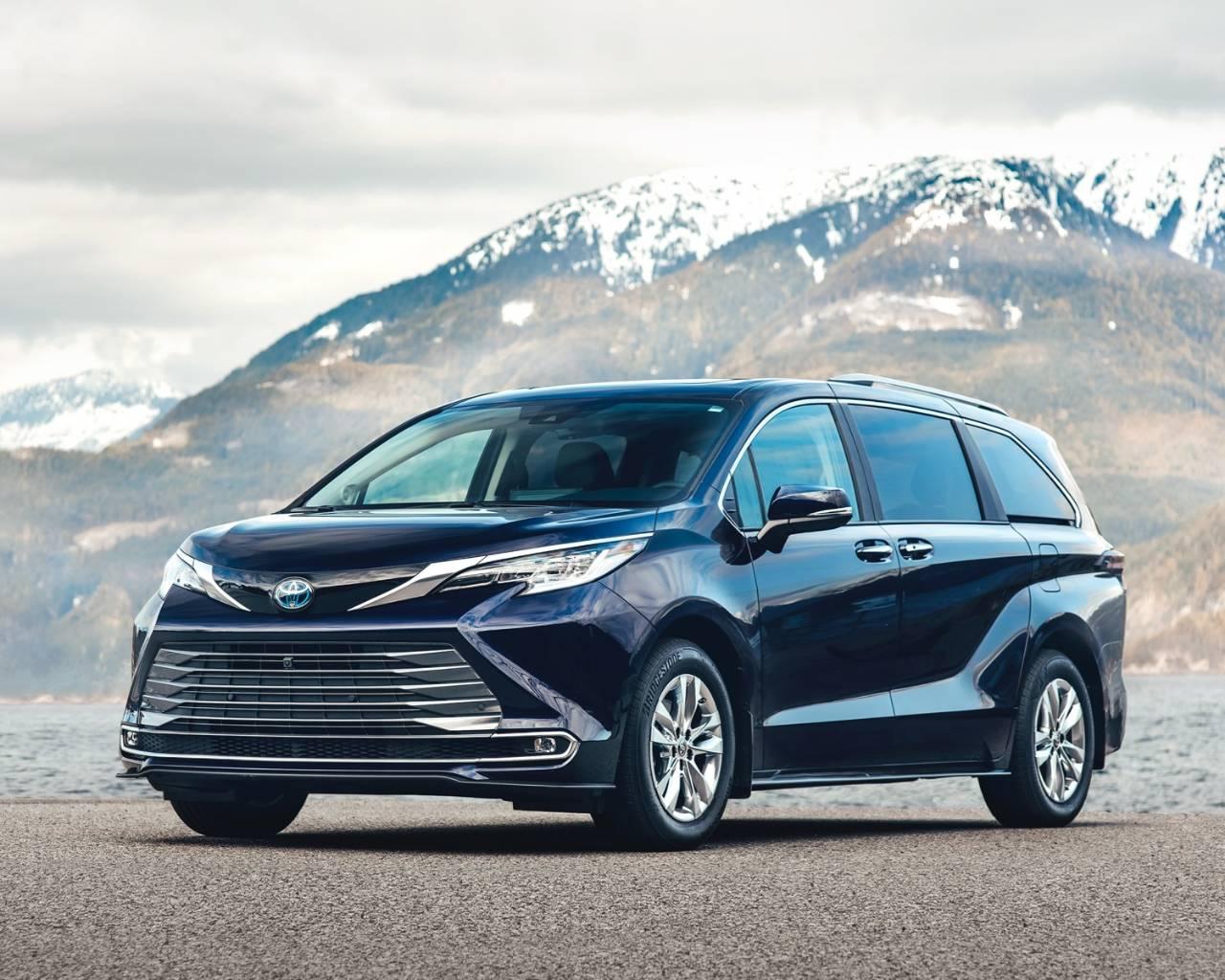 Toyota Sienna 2025 à Edmonton, AB
