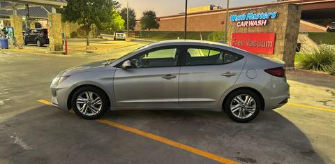 Hyundai Elantra 2020