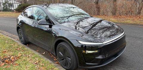Tesla Model Y 2026