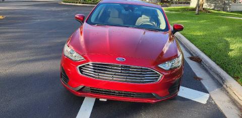 Ford Fusion Hybrid 2020
