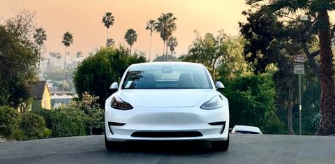 Tesla Model 3 2021
