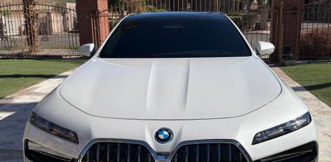 BMW i7 2023