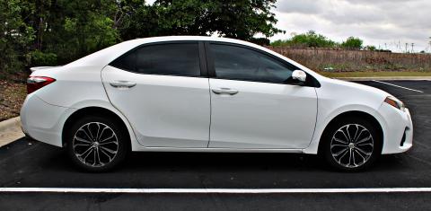 Toyota Corolla 2015