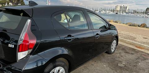 Toyota Prius c 2016